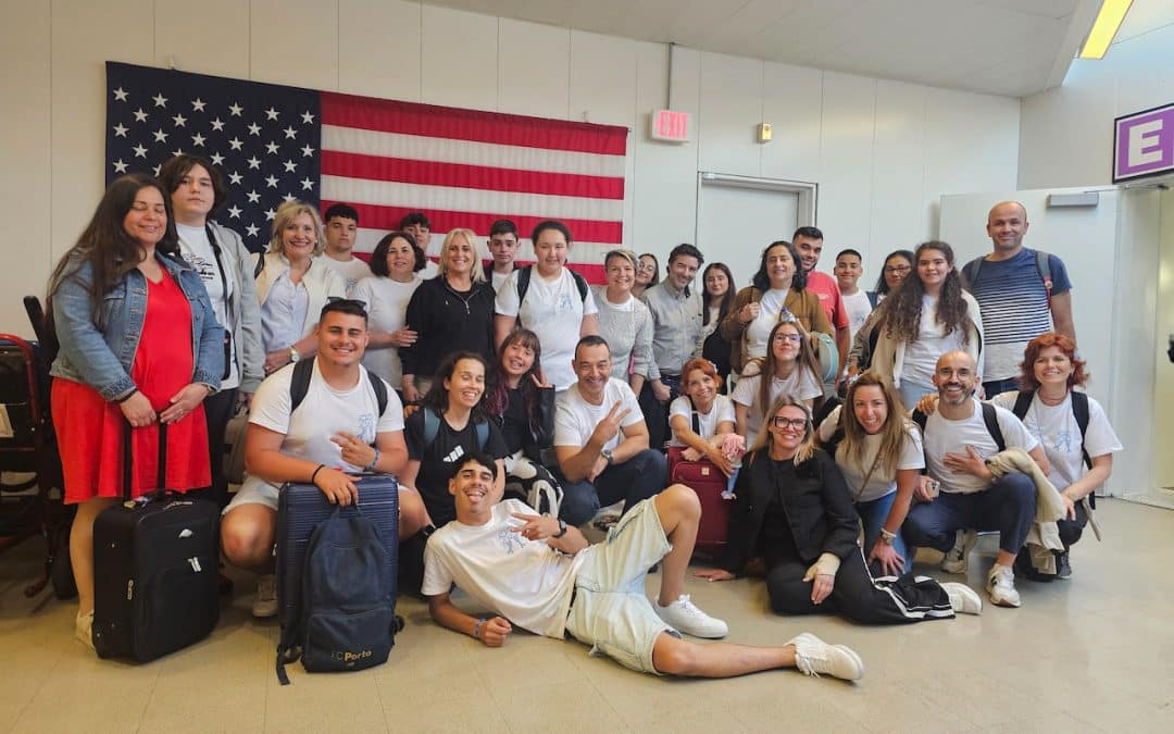 Alunos da Escola Básica e Integrada de Rabo de Peixe e Escola Profissional da Ribeira Grande nos EUA