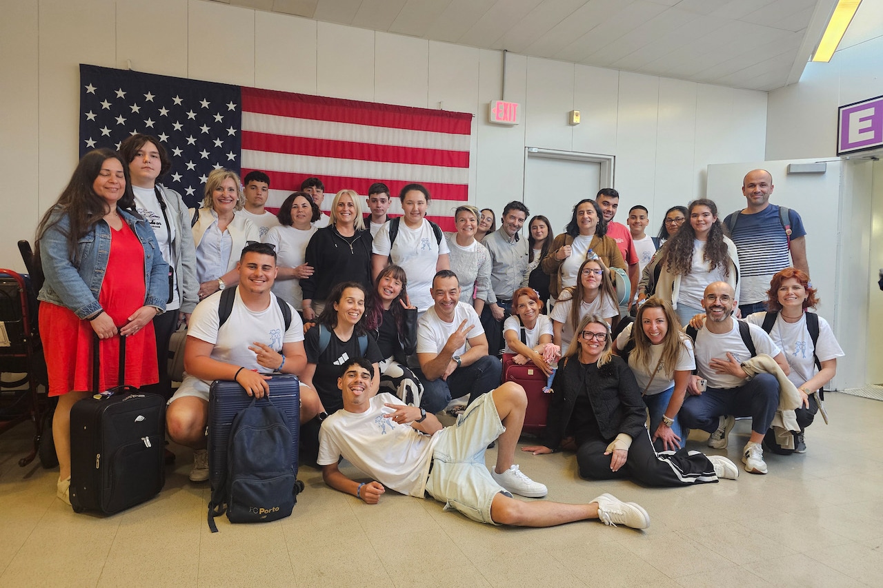 Alunos da Escola Básica e Integrada de Rabo de Peixe e Escola Profissional da Ribeira Grande nos EUA