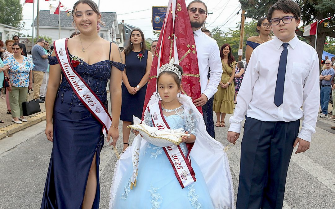 Festa do Divino Espírito Santo em Pawtucket na sua significativa vivência