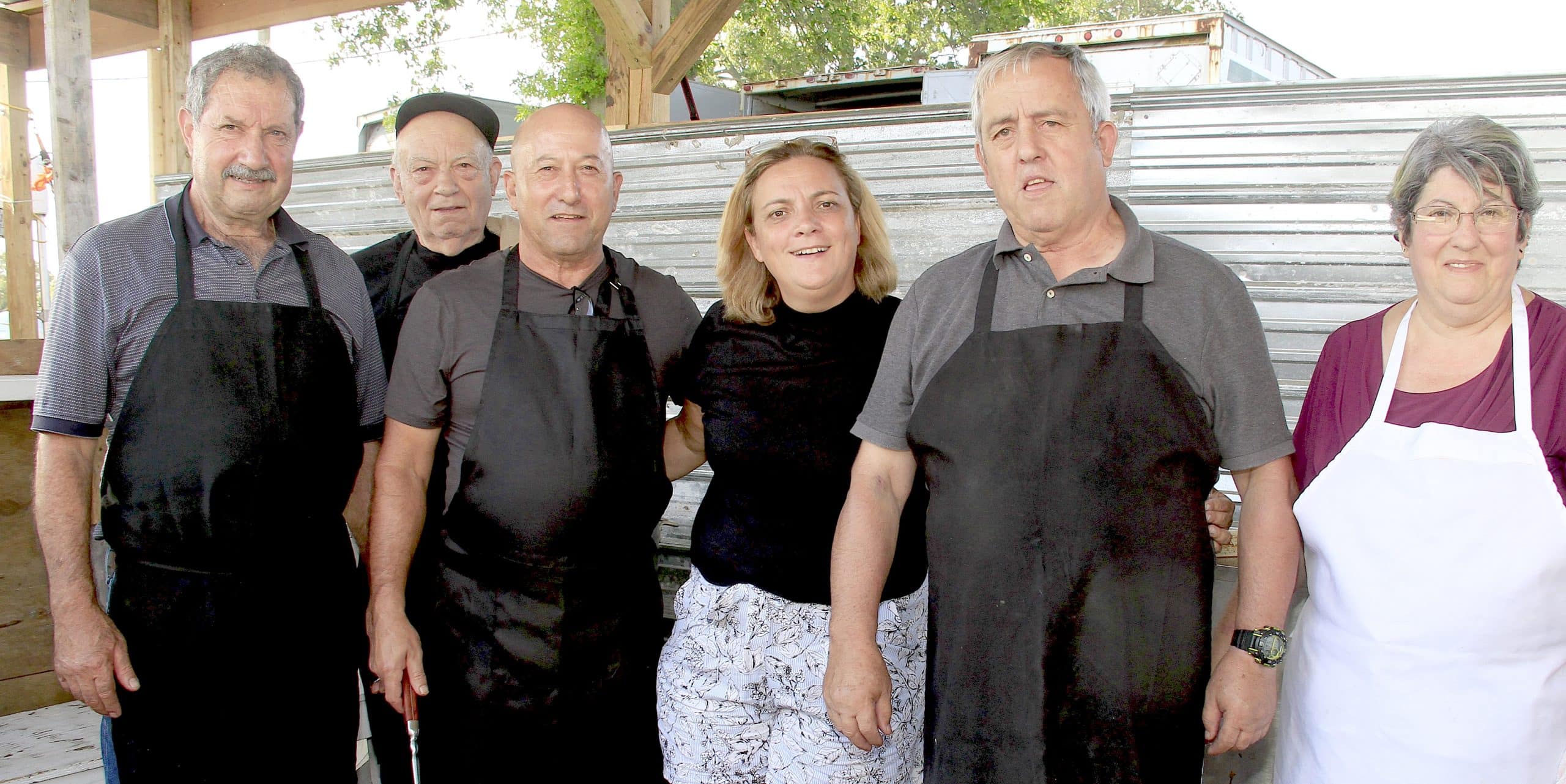 “Sopas à Moda de East Providence – um misto de Santa Maria e São Francisco Xavier”