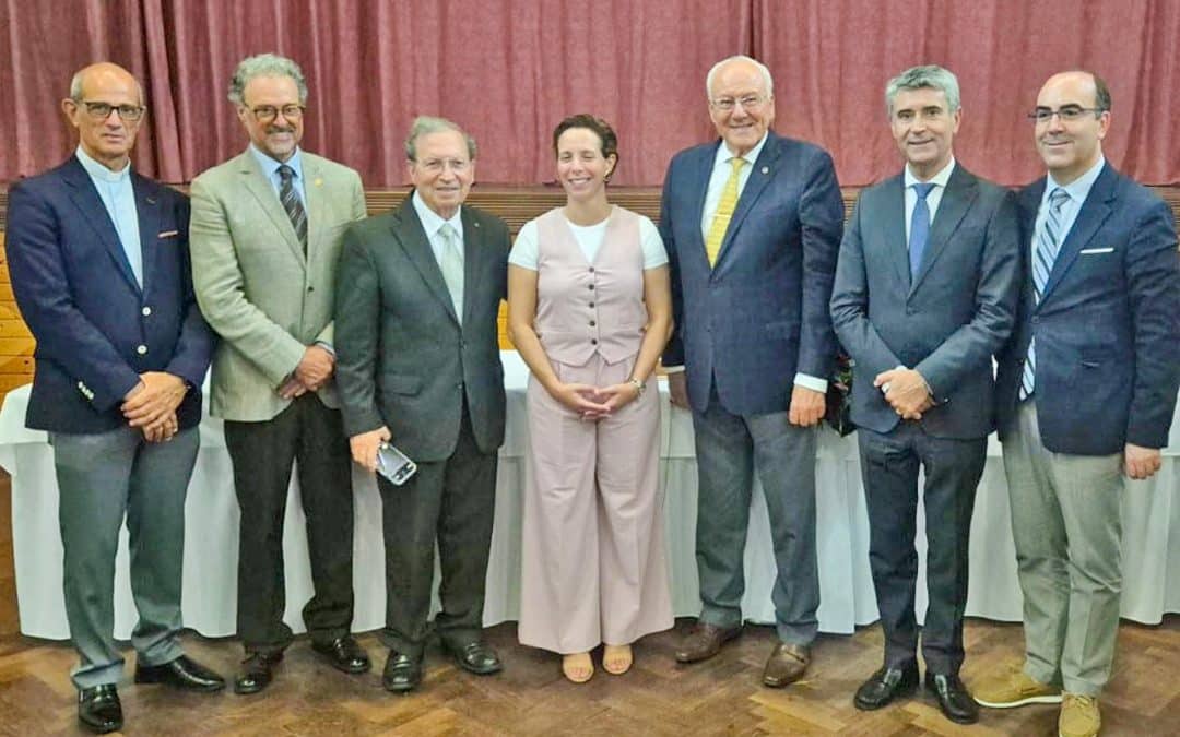 Livro “Monumentos ao Emigrante” homenageou diáspora açoriana no Pico