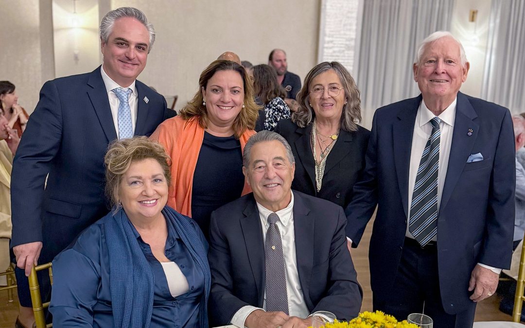 Senador John Correia influente no atributo de 1 milhão de dólares ao Portuguese Discovery Monument em 1988