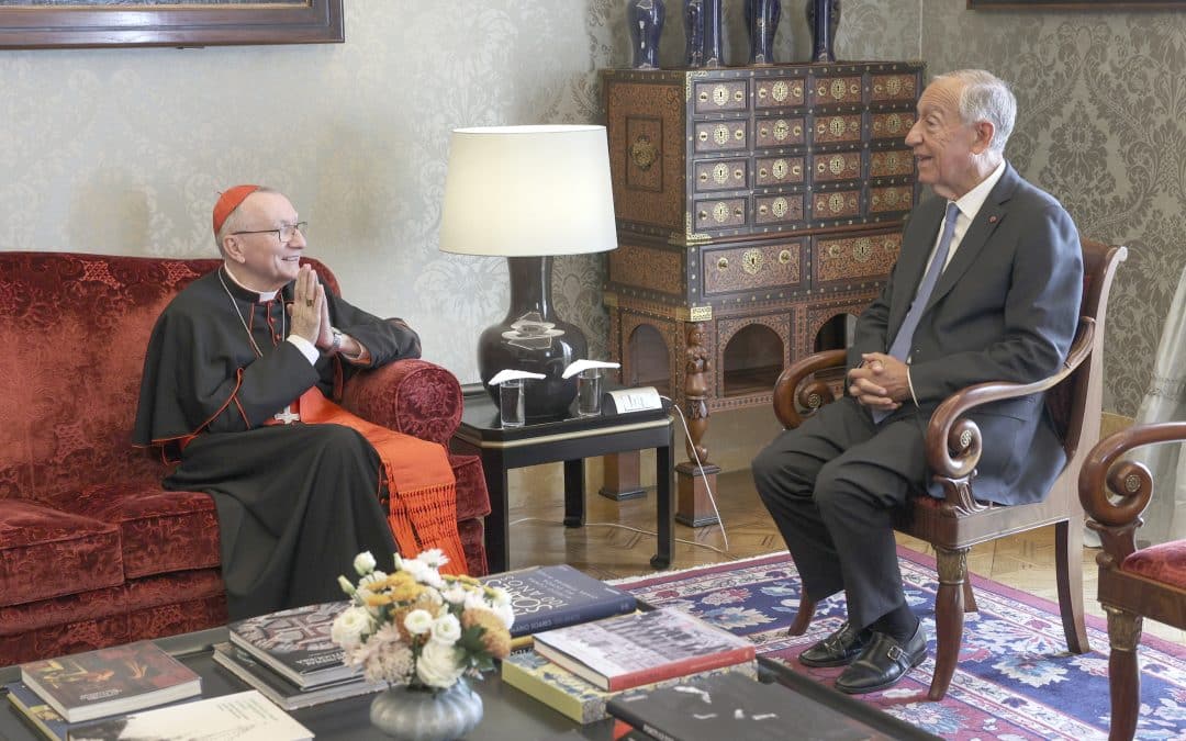 Presidente da República recebeu “número dois” do Vaticano no Palácio de Belém