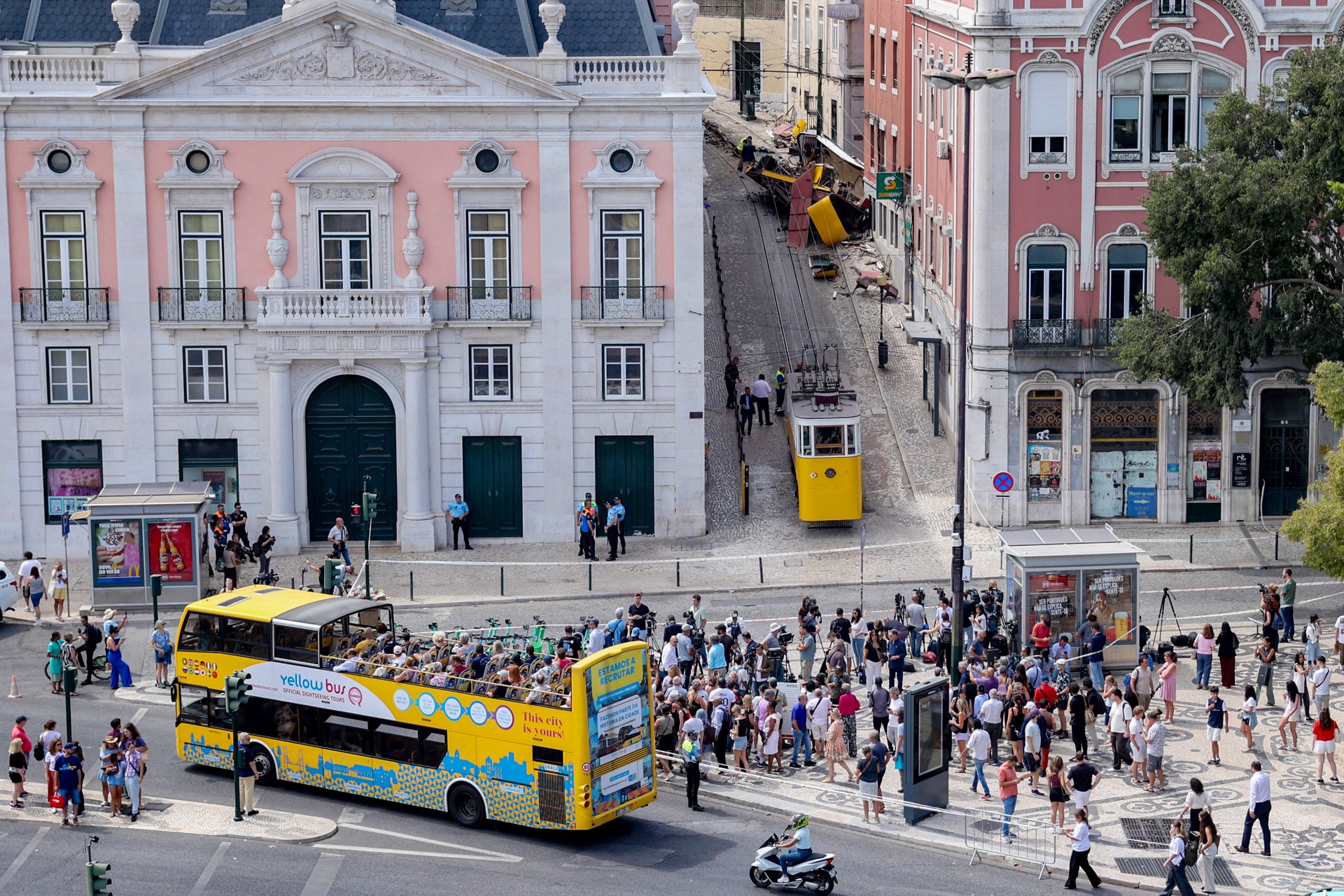 Acidente/Elevador: O que se sabe do descarrilamento que provocou 16 mortos