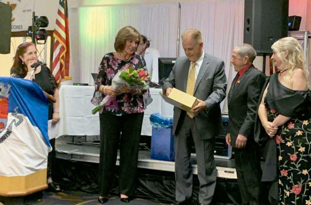 Carlos Teixeira homenageado no convívio ribeiragrandense da Nova Inglaterra