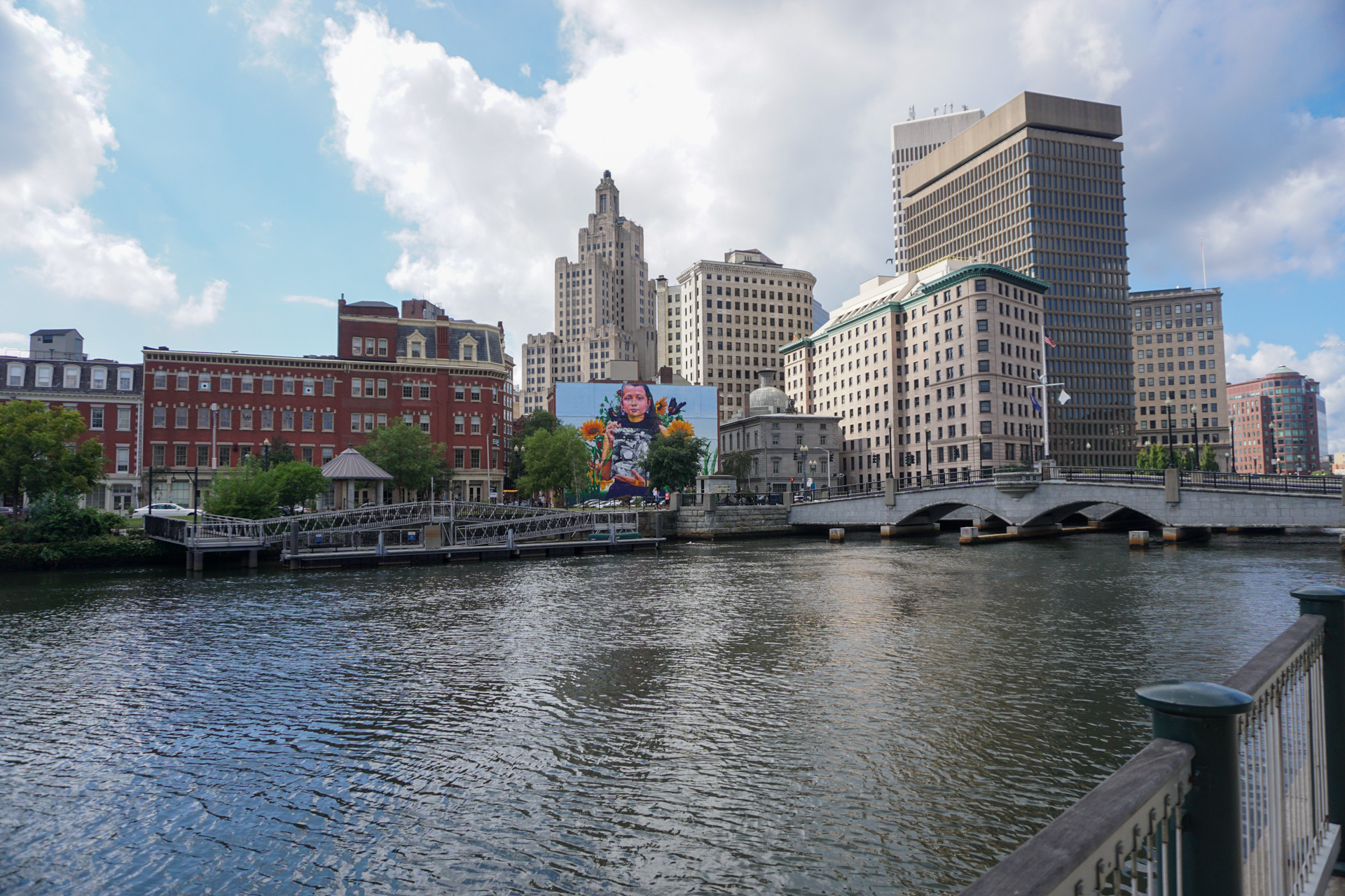 Notícias, Comunidades