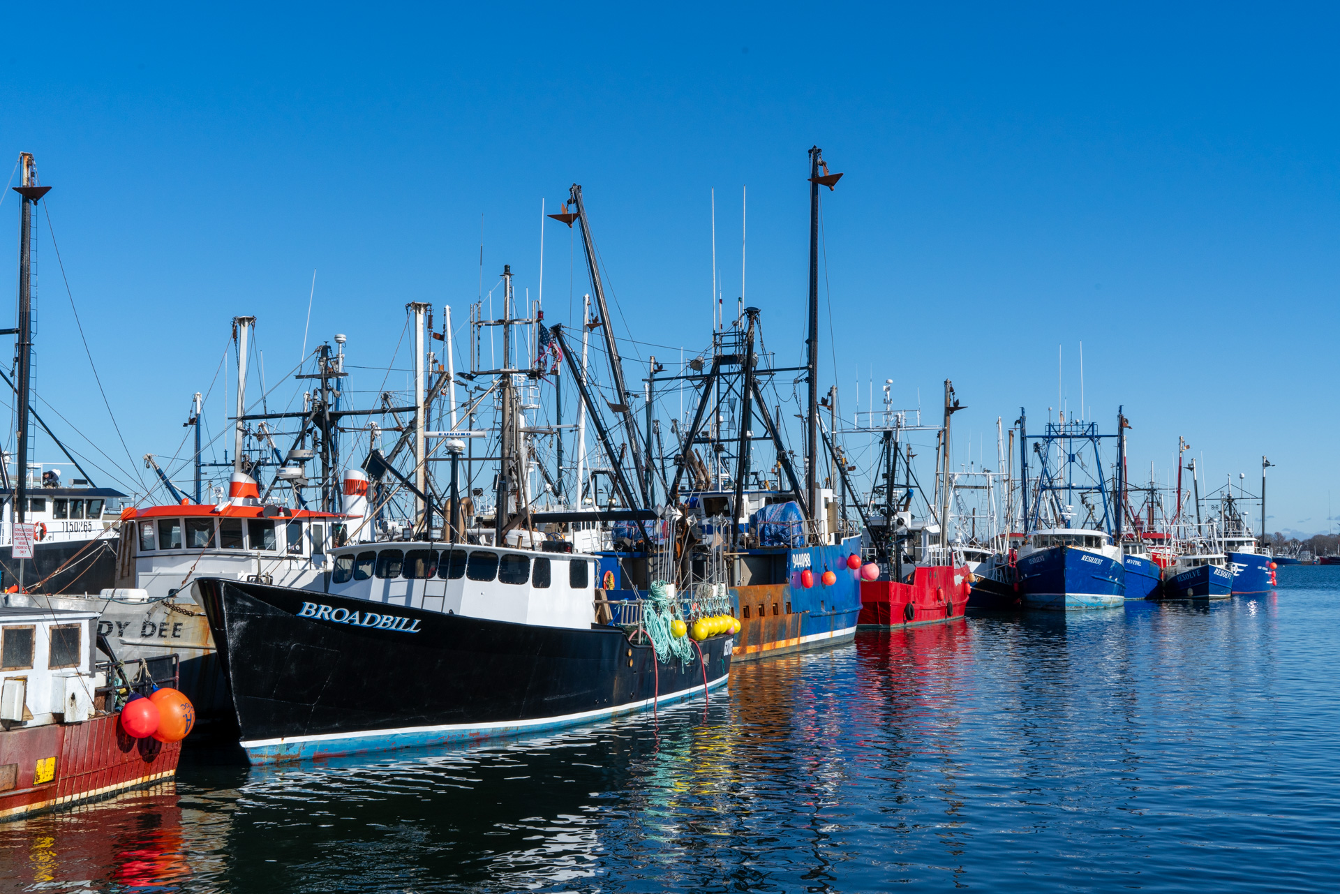 Notícias, Comunidades