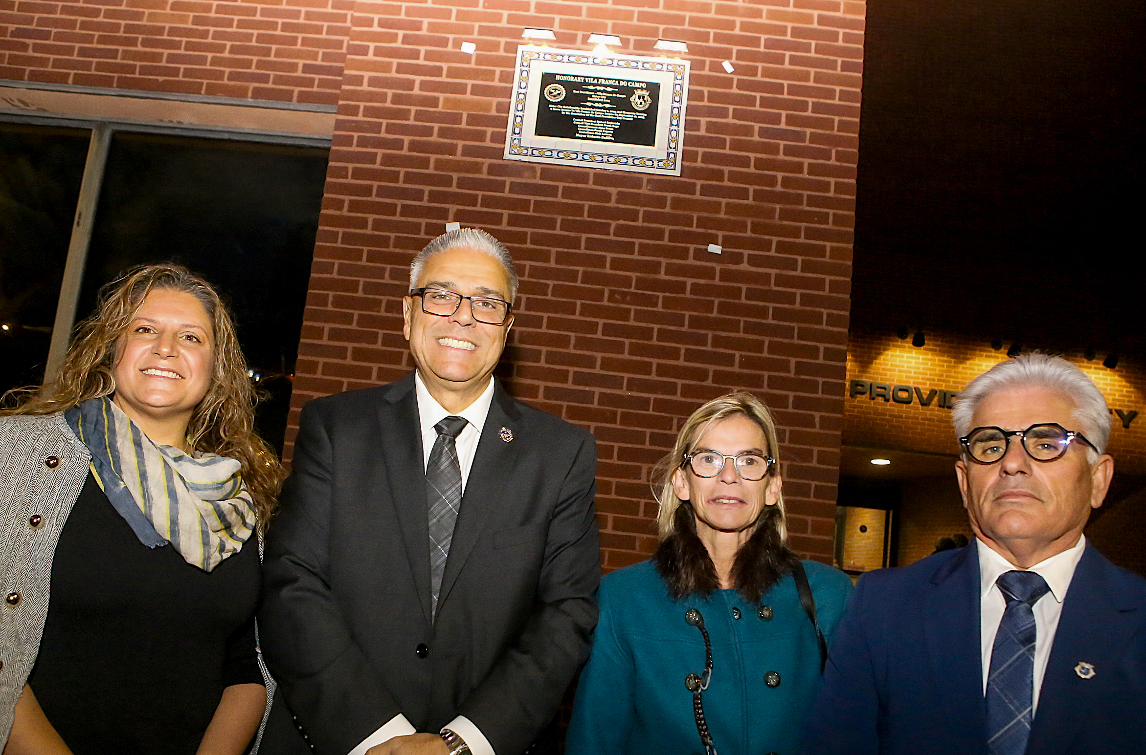 Vila Franca do Campo e East Providence, municípios irmãos