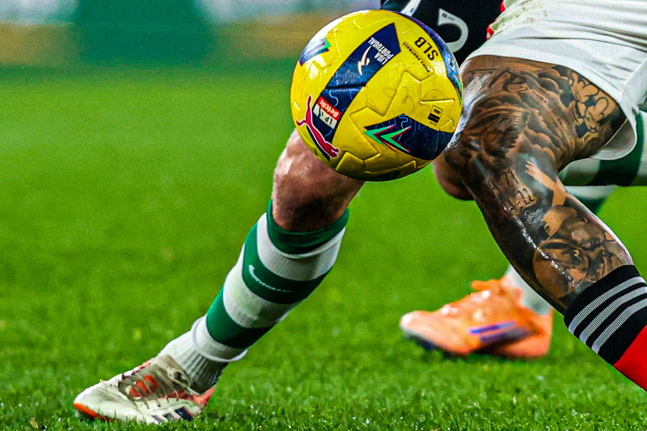 Títulos dos jornais de hoje: o “Record”, “O Jogo” e “A Bola”