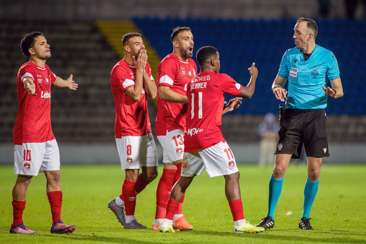 Títulos dos jornais do dia 20 de dezembro de 2025: “O Jogo”, “A Bola” e o “Record”