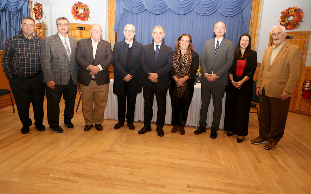 A visita do secretário de Estado das Comunidades ao Clube Desportivo Faialense em Cambridge