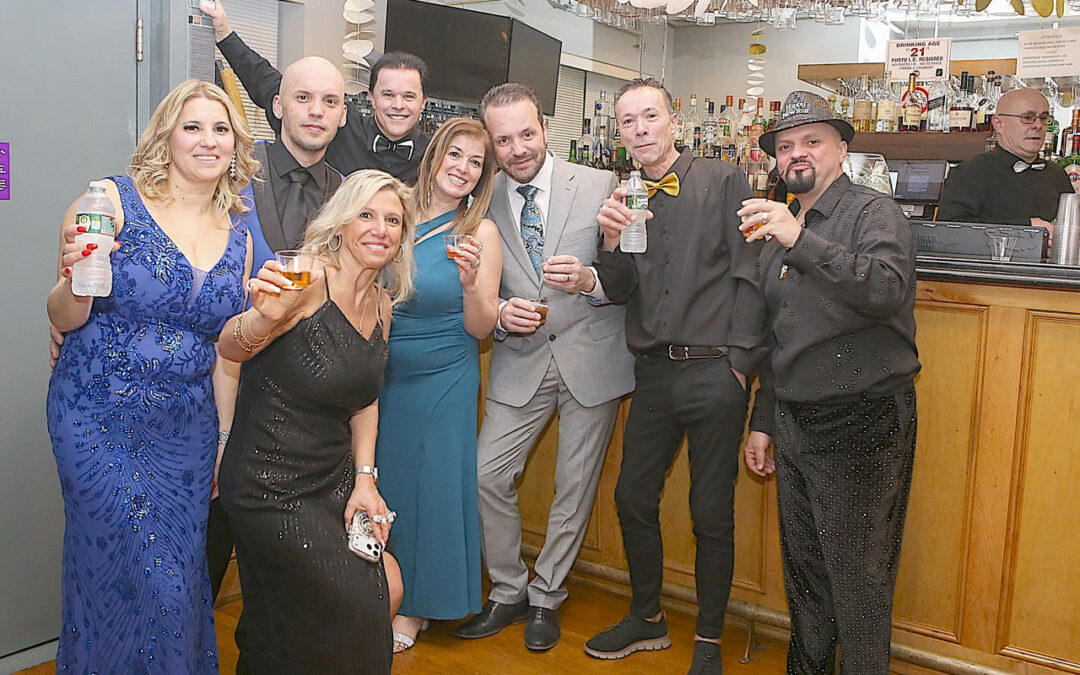 FESTAS DE PASSAGEM DE ANO: Amigos da Terceira