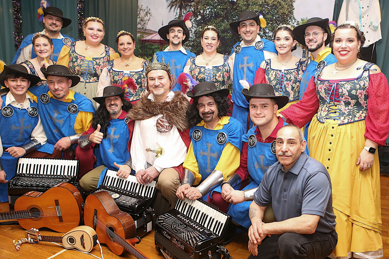 Carnaval no Centro Comunitário Amigos da Terceira