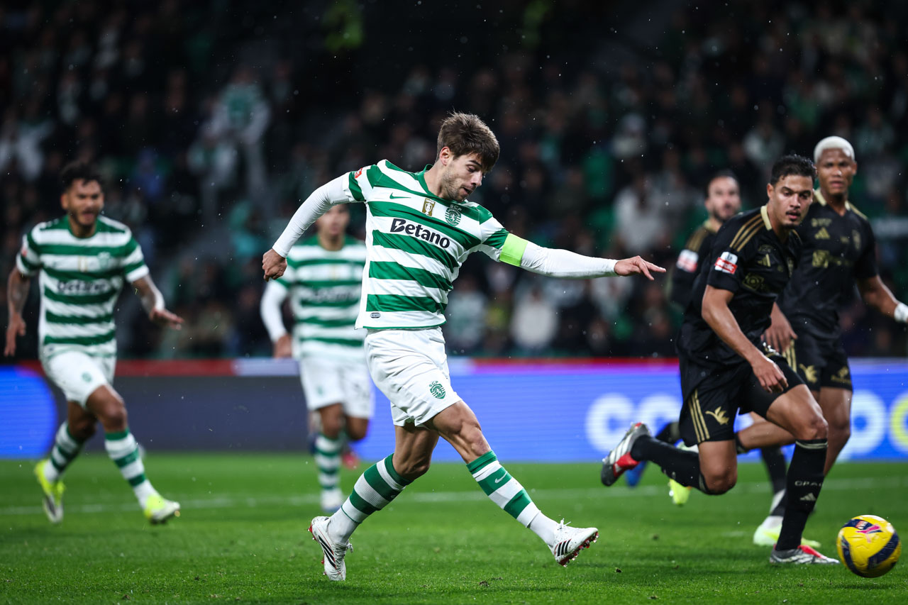 Catamo e Bragança regressam para resolver triunfo do Sporting