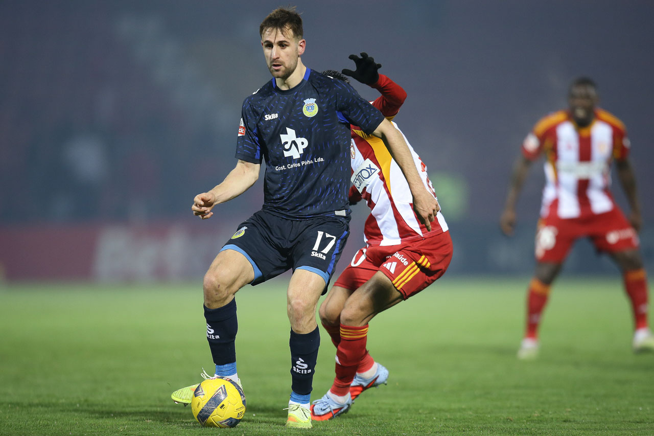 Golo solitário de Barbero vale triunfo ao Arouca e condena o AVS