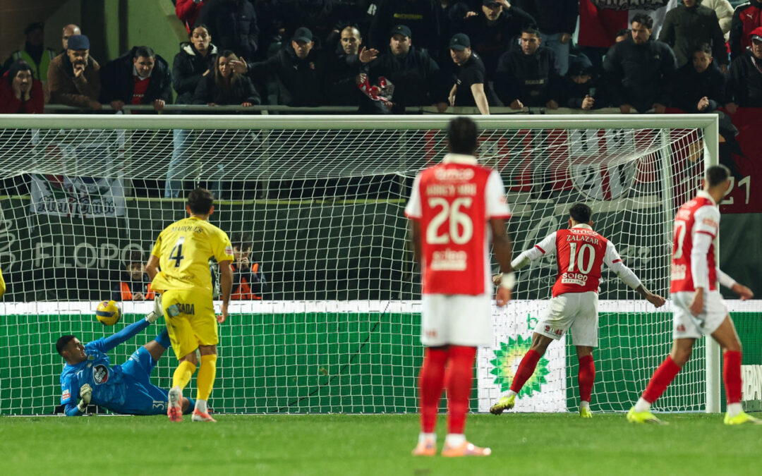 Zalazar sela vitória do Sporting de Braga em Tondela com penálti tardio