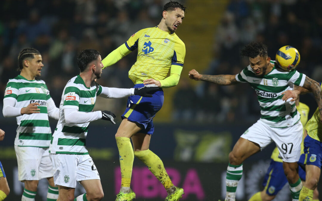 Golo de Suárez no último minuto dá vitória ao Sporting em Arouca