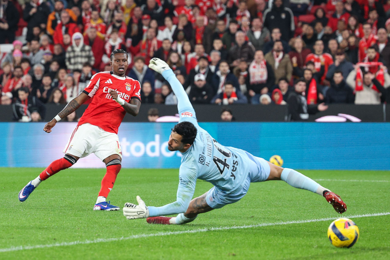 I Liga: Benfica goleia Estrela da Amadora