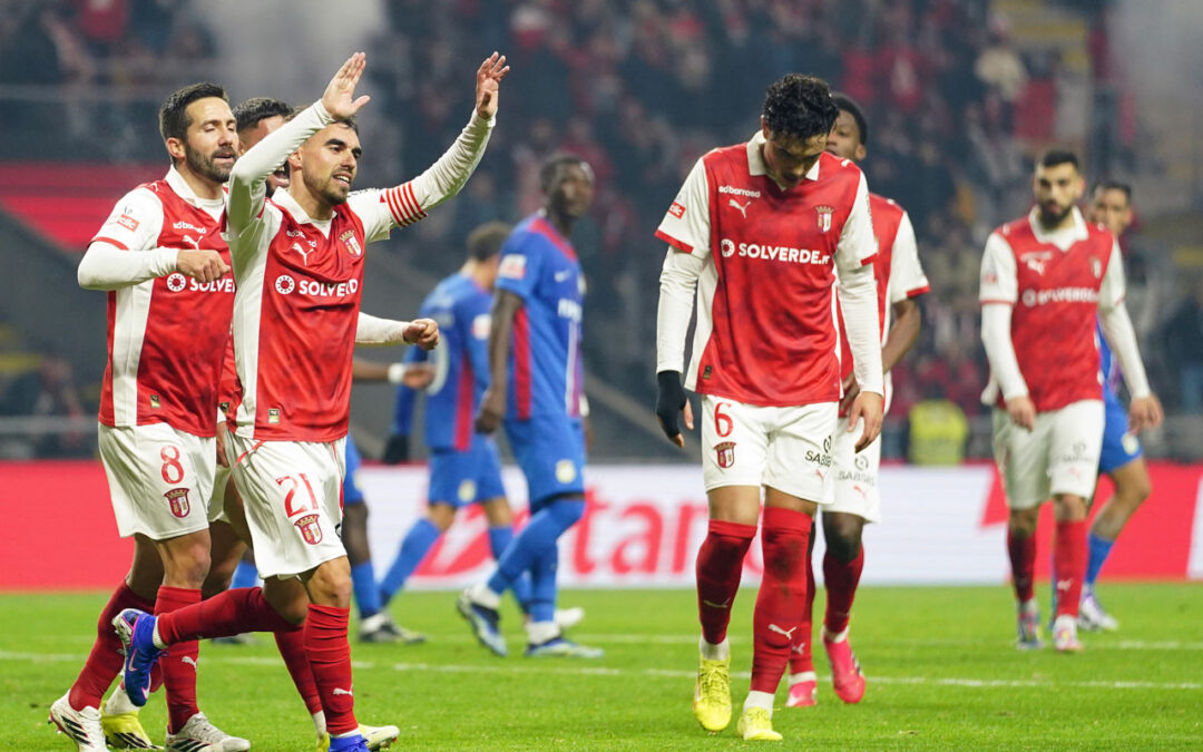 Sporting de Braga goleia frágil Alverca e sobe ao quarto provisoriamente