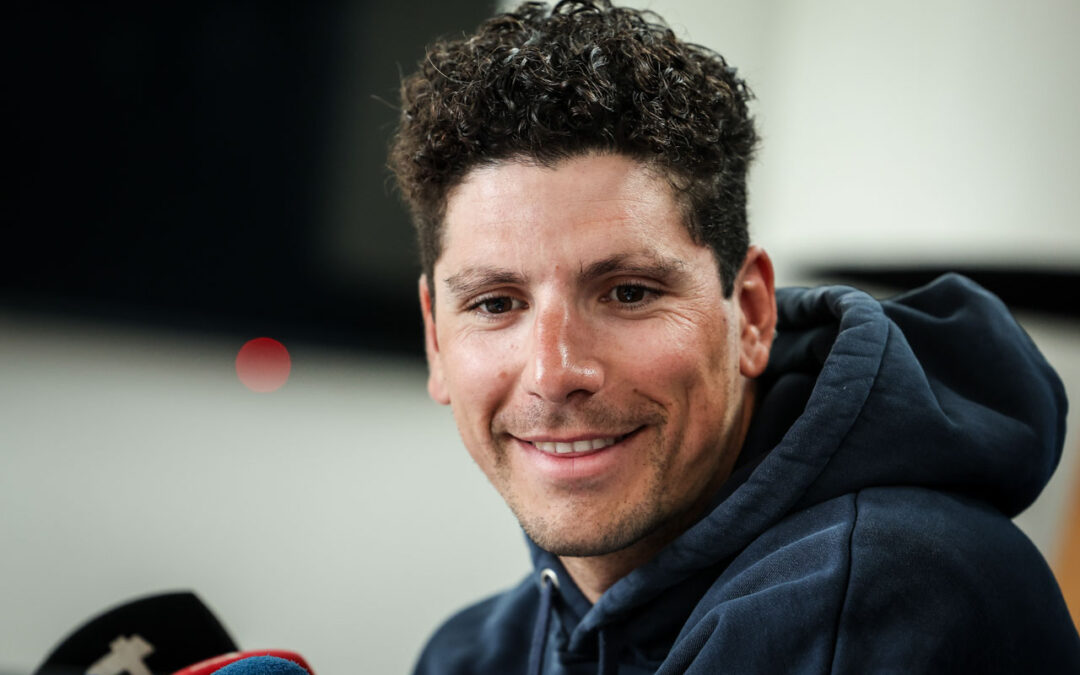 “Faz sentido” voltar ao Giro e vencer grande Volta “é objetivo de carreira” – João Almeida