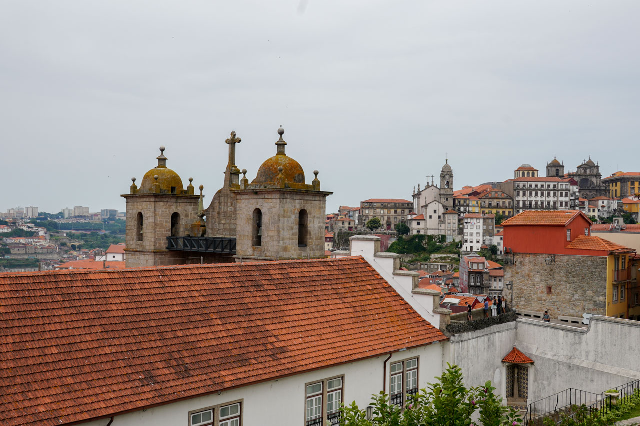 Títulos dos jornais de hoje, 17 jan 2026