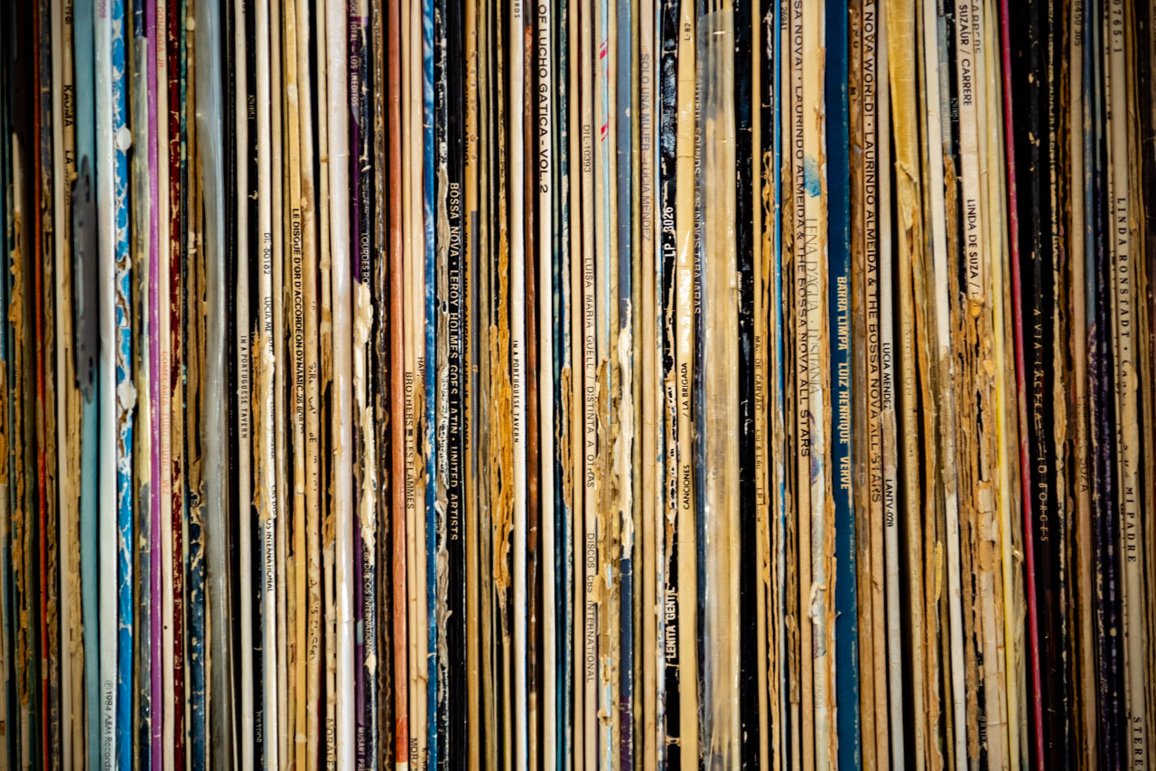 António Zambujo edita hoje dueto gravado com Caetano Veloso