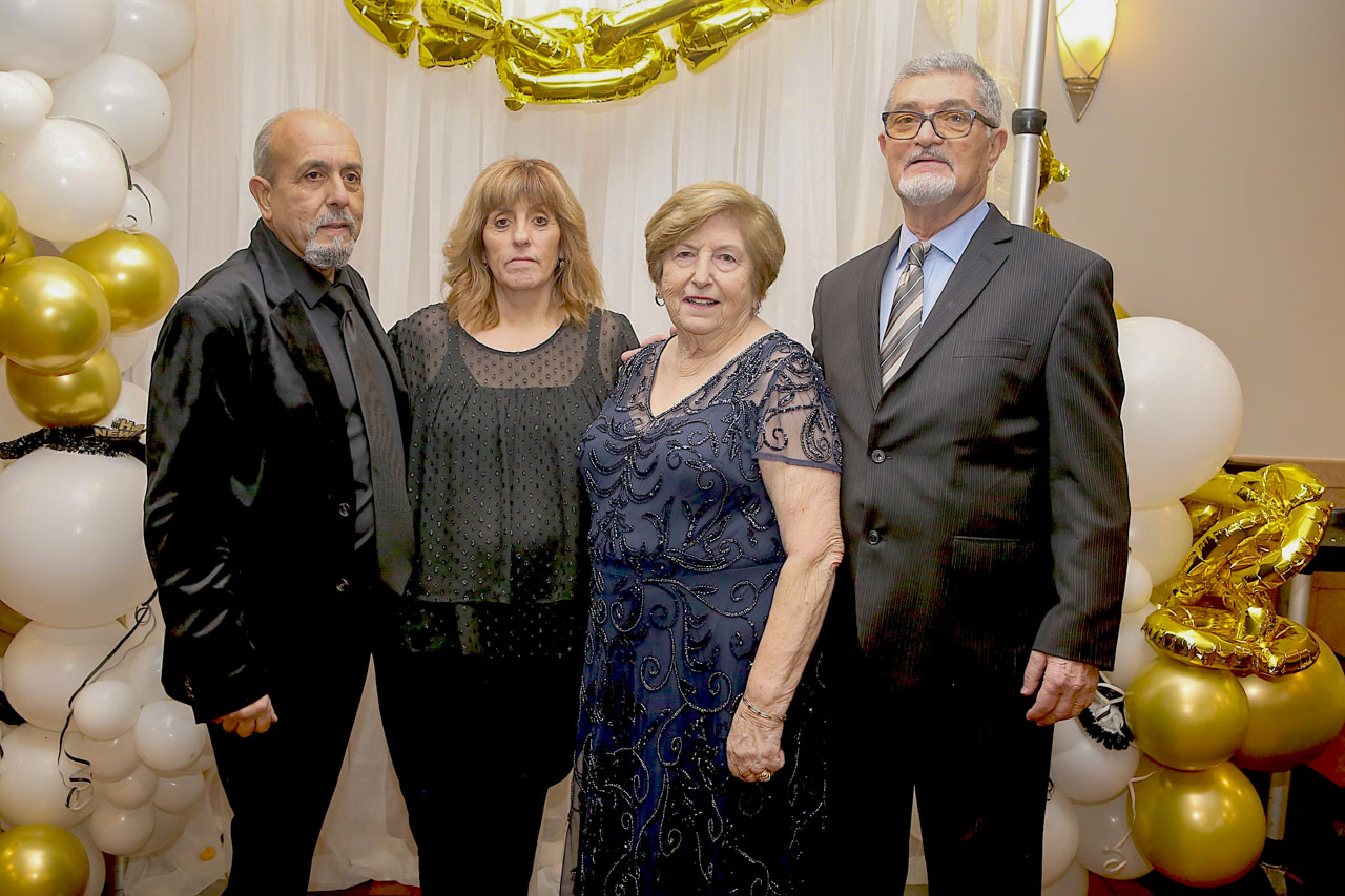 FESTAS DE PASSAGEM DE ANO: Phillip Street Hall