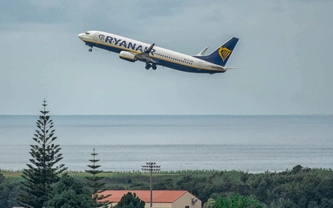 Governo dos Açores reitera que conversações “ainda estão abertas” com a Ryanair