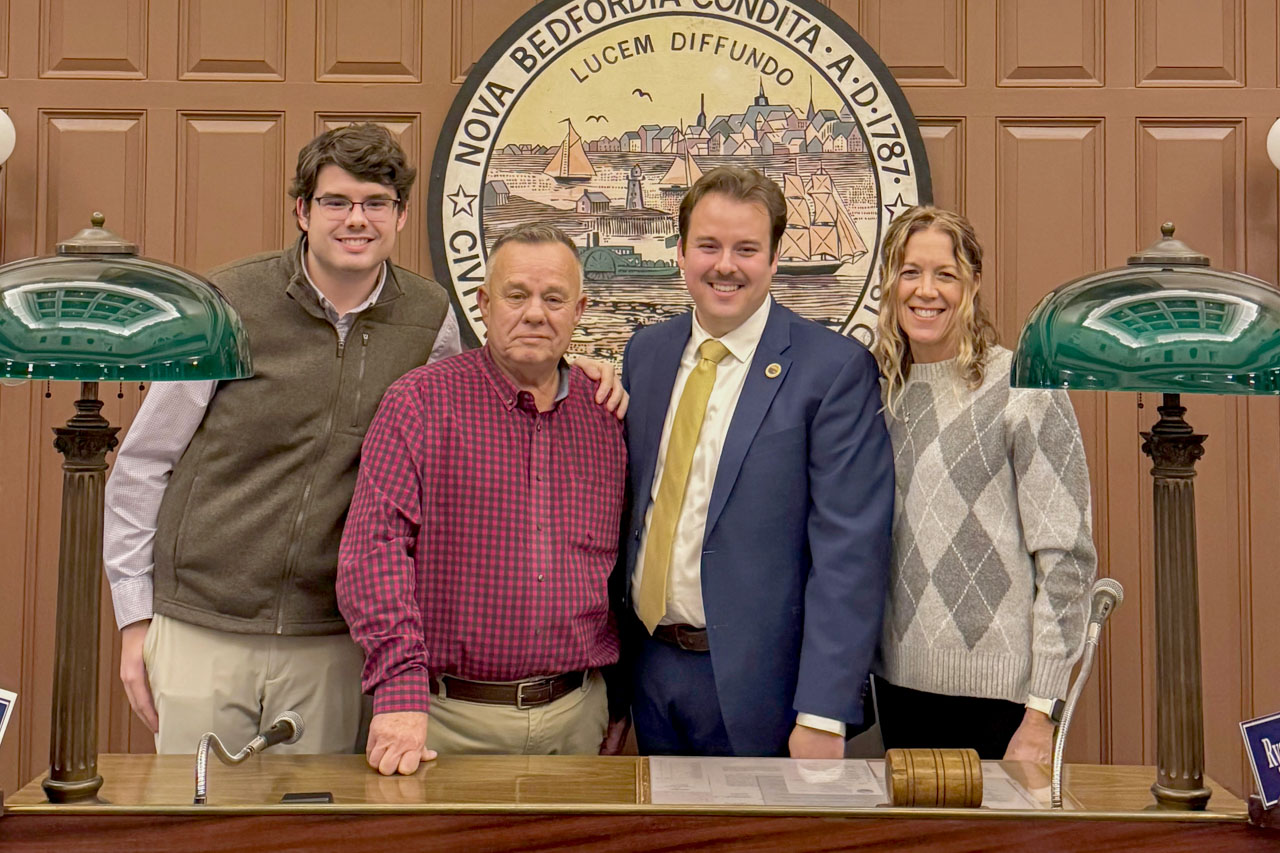 Luso-americano Ryan Pereira eleito novo presidente do Conselho Municipal de New Bedford
