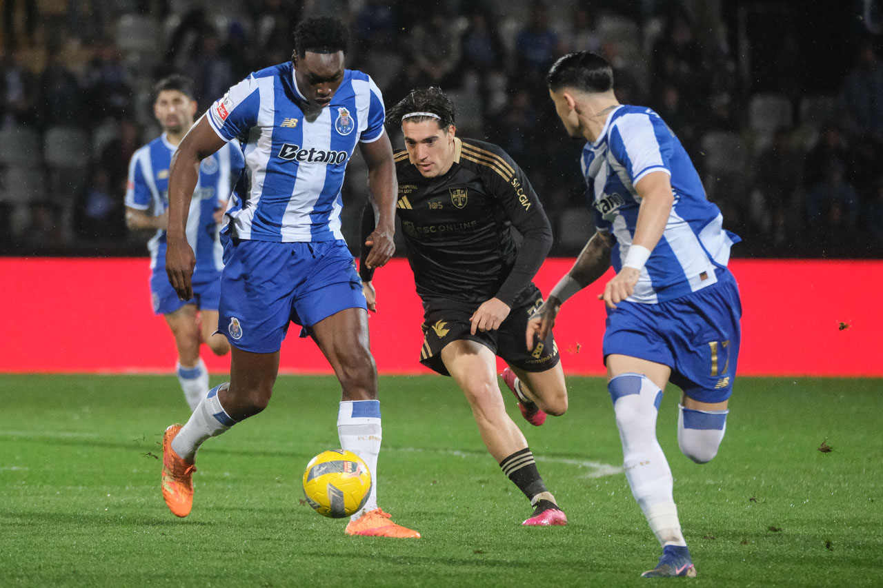 I Liga: FC Porto sofre primeira derrota e recebe Sporting com quatro pontos de vantagem