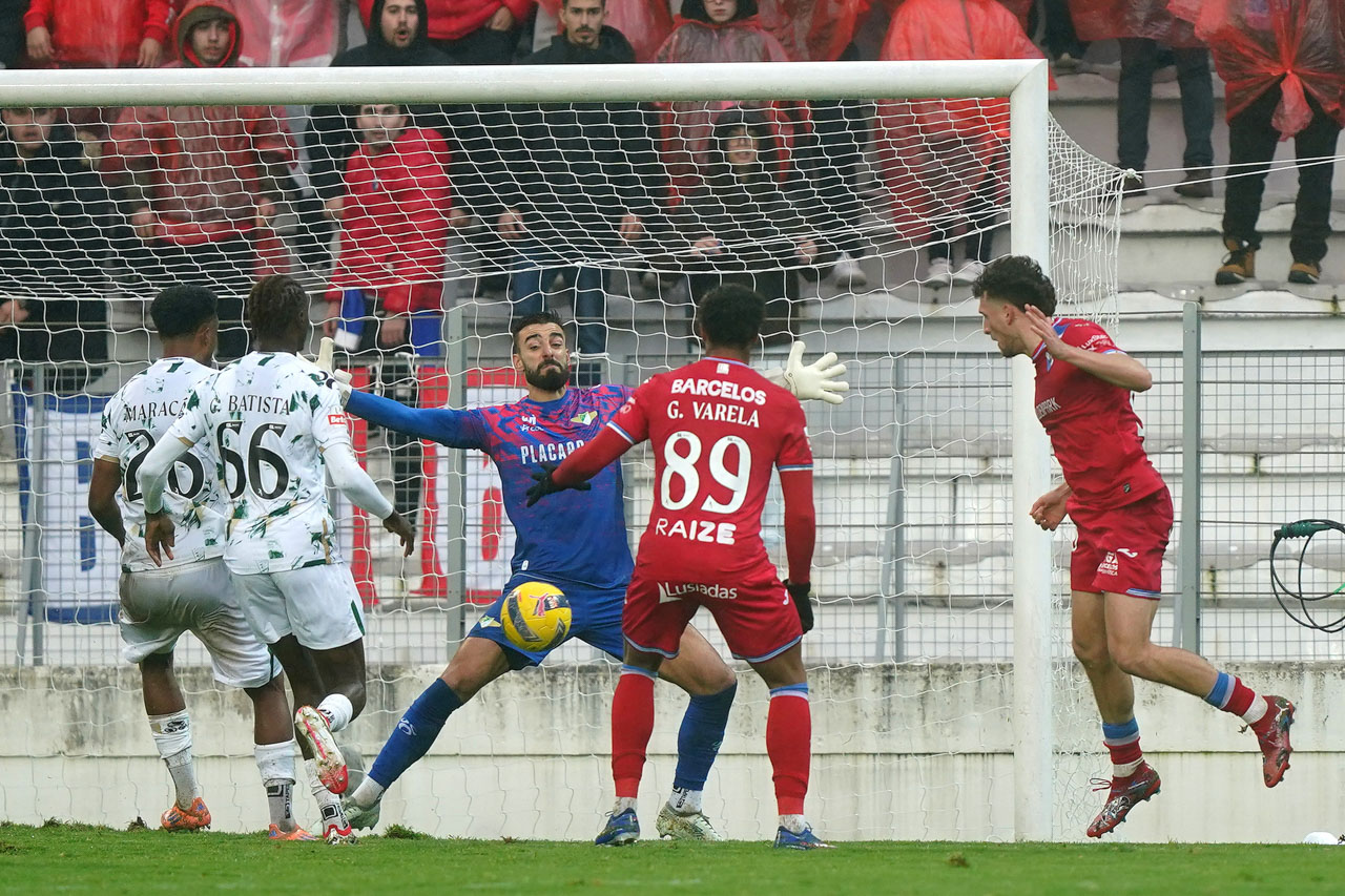 Gil Vicente sobe à quarta posição, Estoril travado pelo ‘aflito’ Tondela