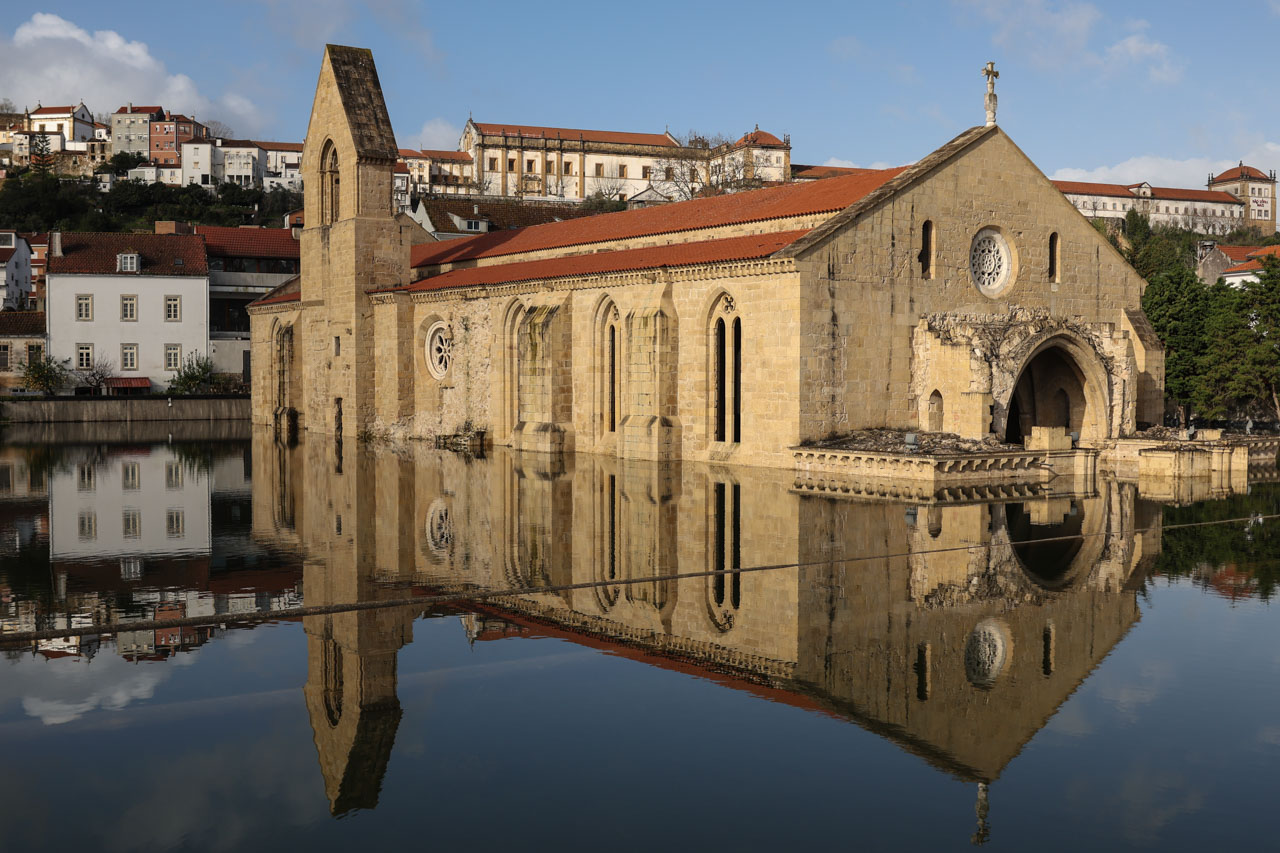 Mosteiro de Santa Clara-a-Velha inundado