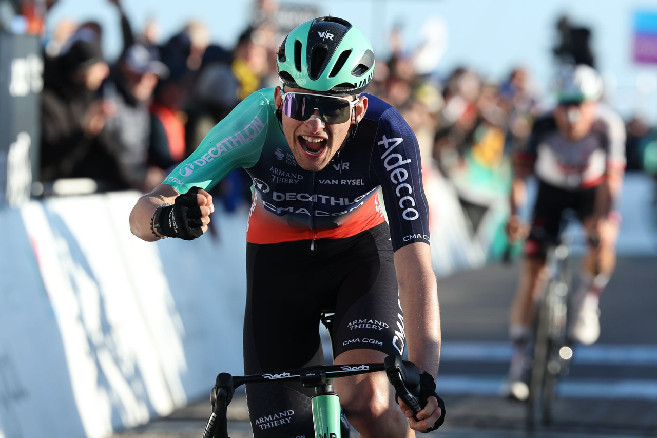 Volta ao Algarve: Paul Seixas vence segunda etapa e Juan Ayuso é o novo líder