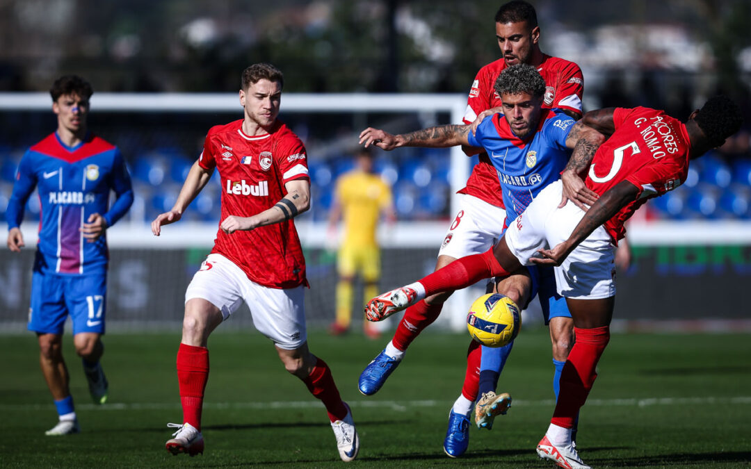 Alverca e Santa Clara conquistam um ponto com empate no Ribatejo