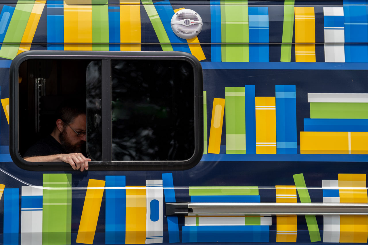 Clássicos da literatura portuguesa vão ficar disponiveis gratuitamente em audiolivro