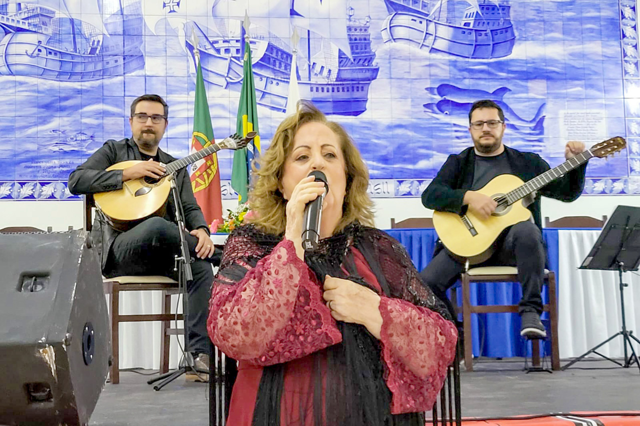 Comunidade portuguesa no Rio de Janeiro perde Maria Alcina, a “Imperatriz do Fado”