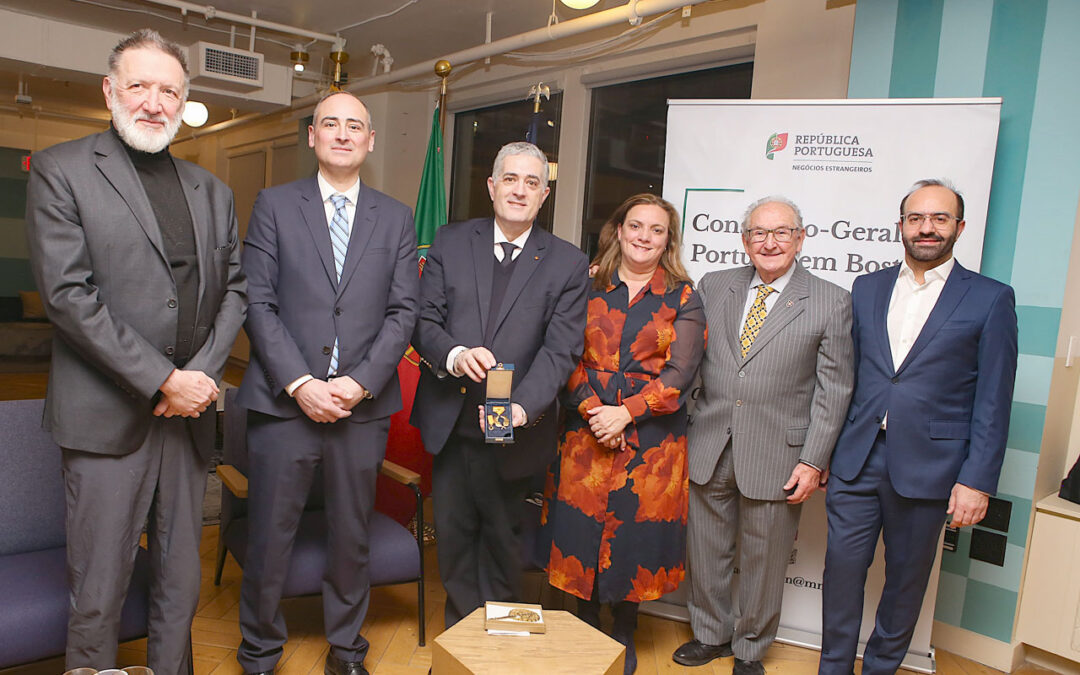 Recordando a homenagem a João Caixinha, coordenador do Ensino de Português nos Estados Unidos