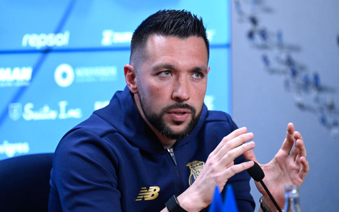 Farioli garante FC Porto fiel à identidade frente ao Sporting nas meias-finais da Taça de Portugal