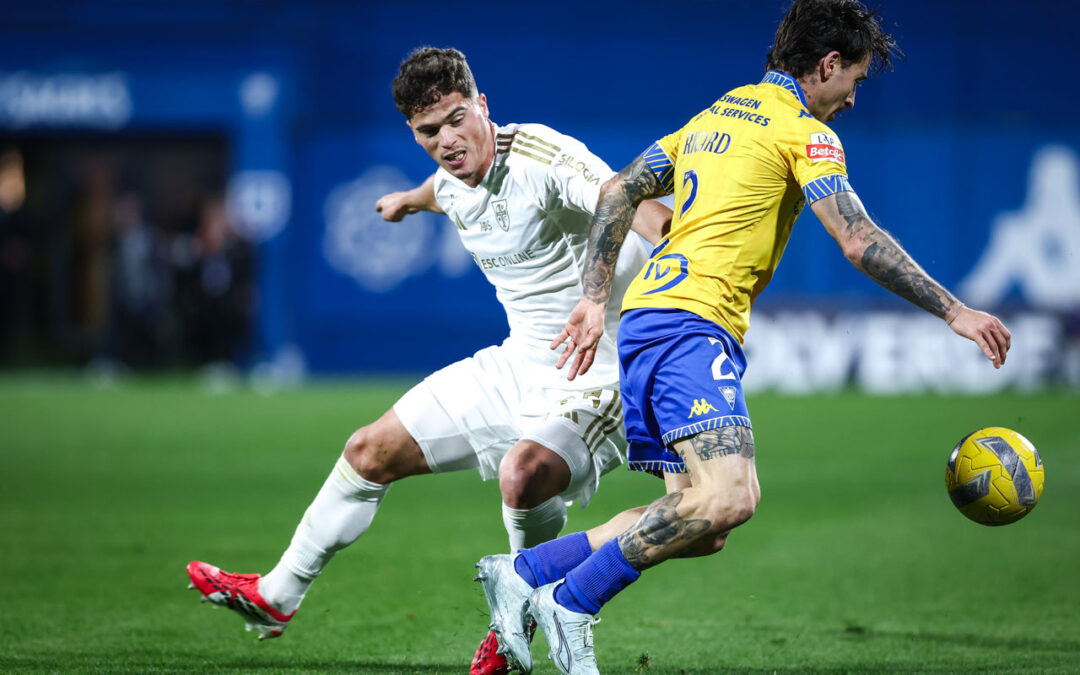 I Liga: Estoril Praia e Casa Pia empatam em jogo sem golos