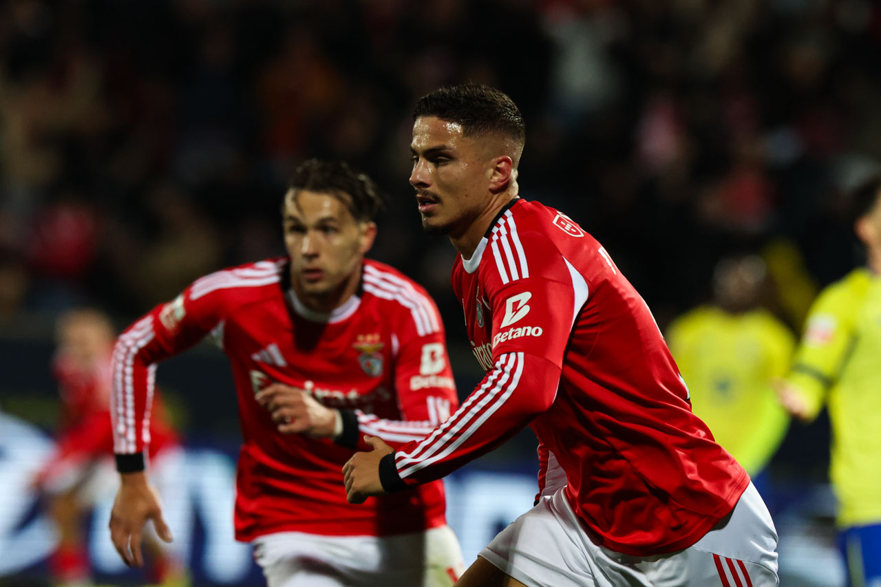 Suplente Ivanovic salva Benfica ao ‘cair do pano’