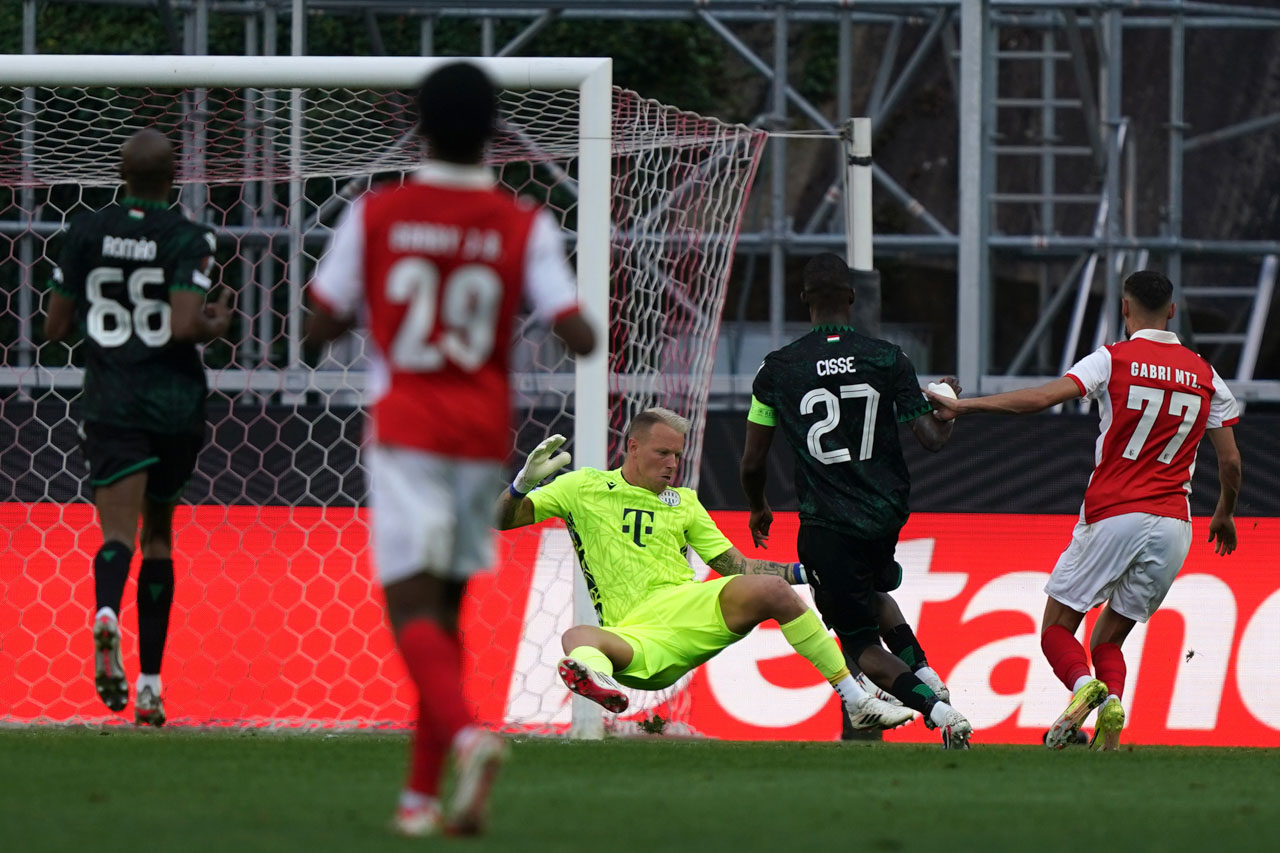 Sporting de Braga de ‘gala’ goleia Ferencváros e está nos ‘quartos’