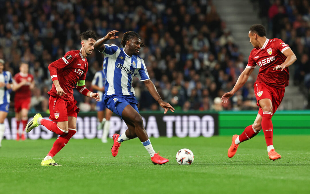 LE: FC Porto garante quartos de final após nova vitória sobre Estugarda