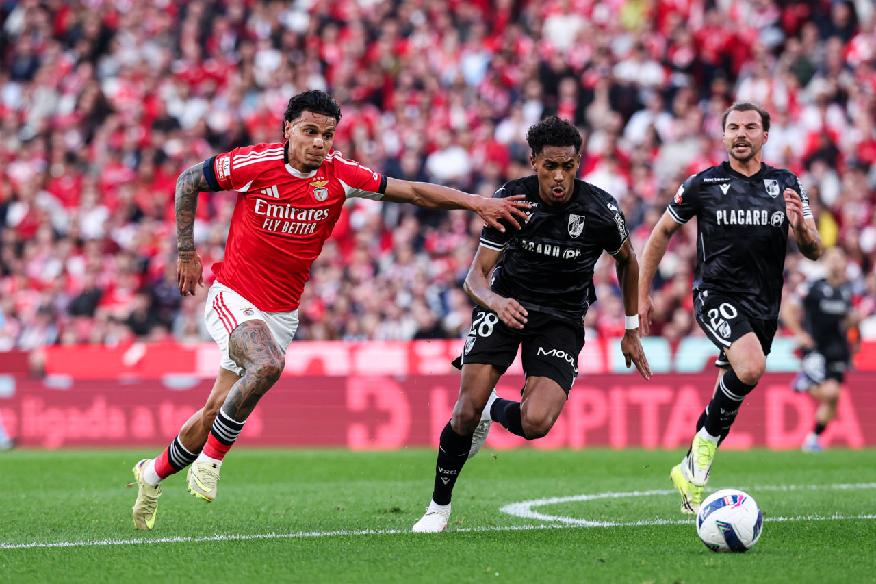 ‘Mestre’ Ríos desenha triunfo do Benfica na receção ao Vitória de Guimarães