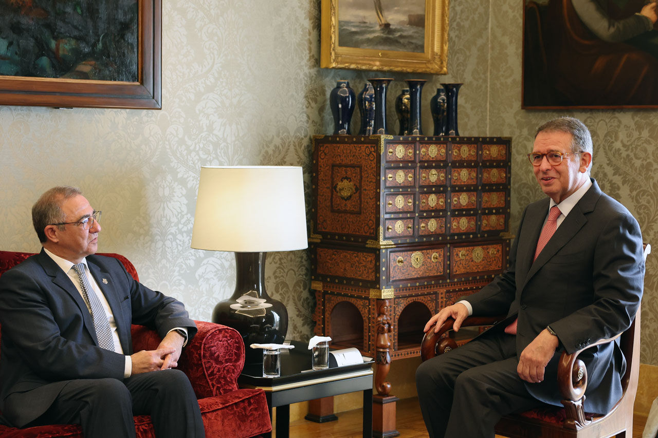 O Presidente da República, António José Seguro, recebeu em audiência o presidente do Governo Regional dos Açores, José Manuel Bolieiro (foto)