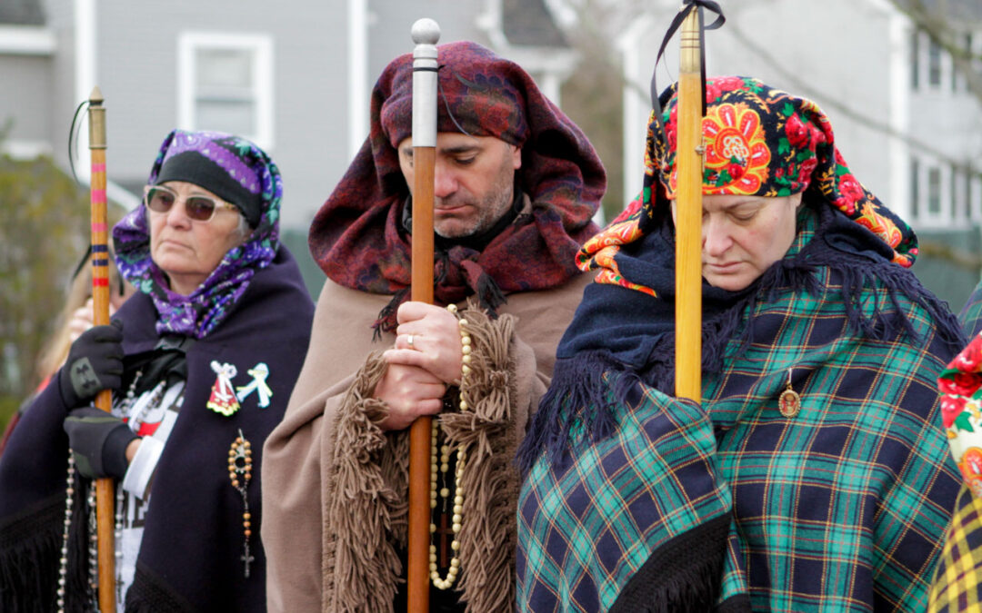 Romarias quaresmais movimentam cerca de 1000 crentes entre romeiros e acompanhantes