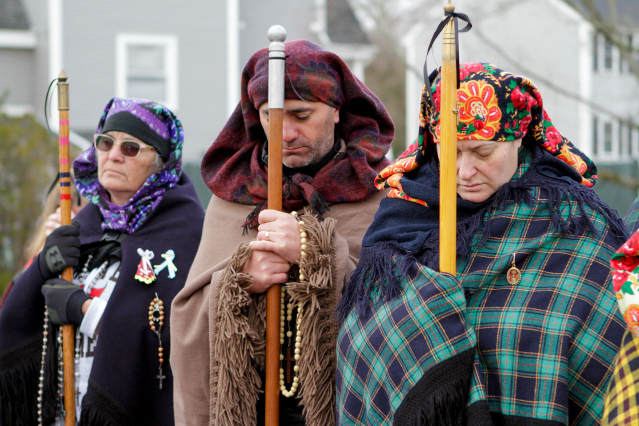 Romarias quaresmais movimentam cerca de 1000 crentes entre romeiros e acompanhantes