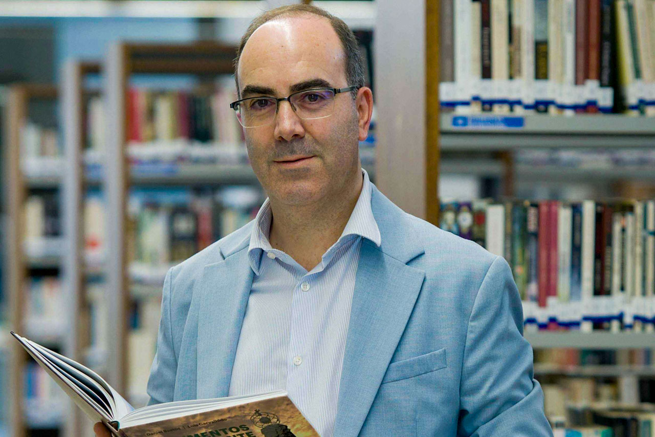 Daniel Bastos apresenta na Califórnia obra de homenagem à emigração portuguesa