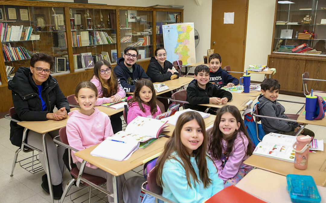 Jorge Ferreira é o diretor da escola e Rui Azevedo o presidente do Clube Social Português