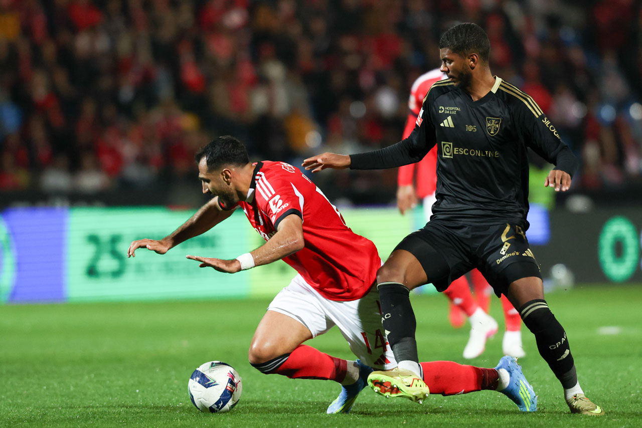 COMENTÁRIO: Benfica volta a ceder com Casa Pia e frustra ténues ambições