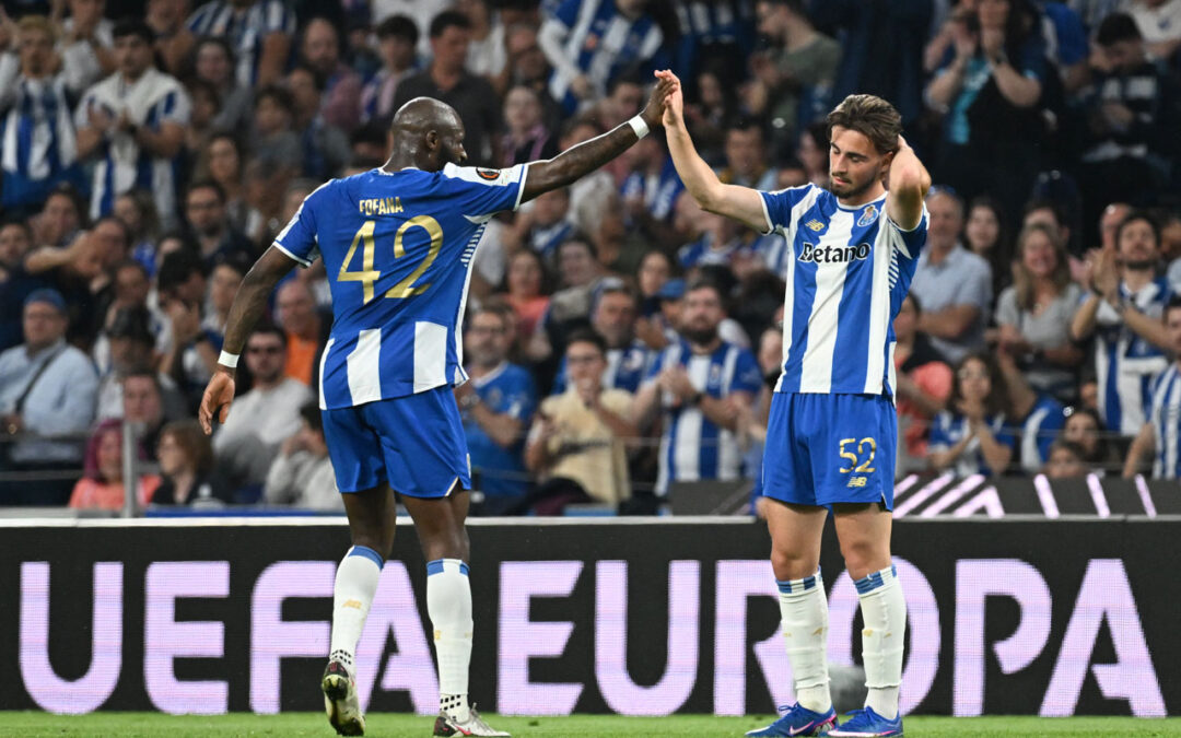 COMENTÁRIO: Ineficácia e erro de Martim ditam empate do FC Porto frente ao Nottingham